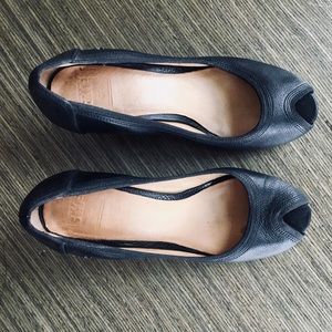 Frye Ada Leather Peep Toe Pump Heels